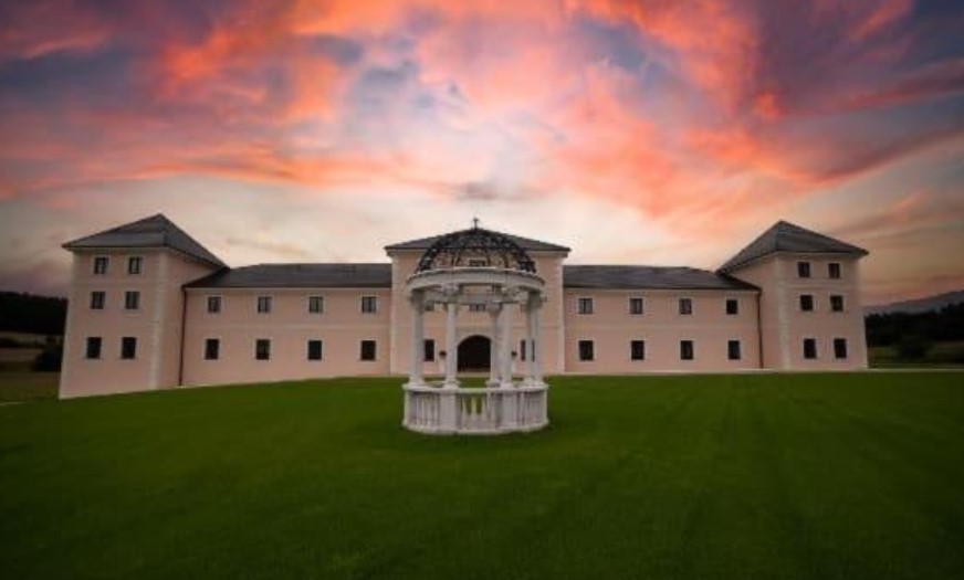 Chateau Šanov, hotel pro dospělé v Česku
